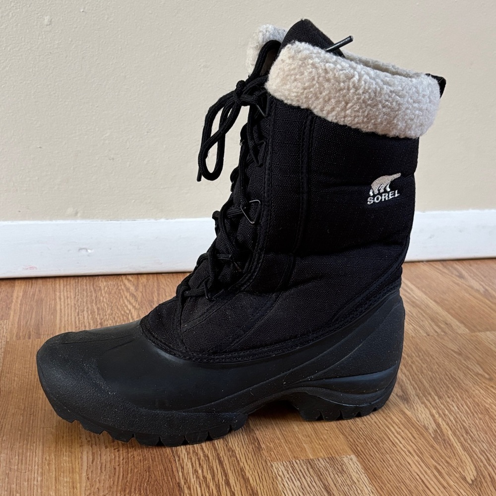 Sorel Women's Black and White Winter Boots